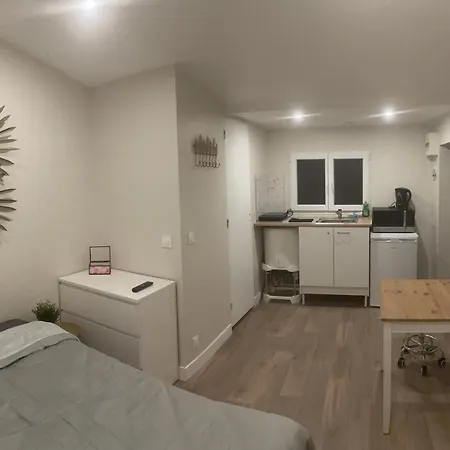 Studio Indépendant Dans Une Maison Cdg Paris Disney Asterix Le Bourget Arnouville-lès-Gonesse