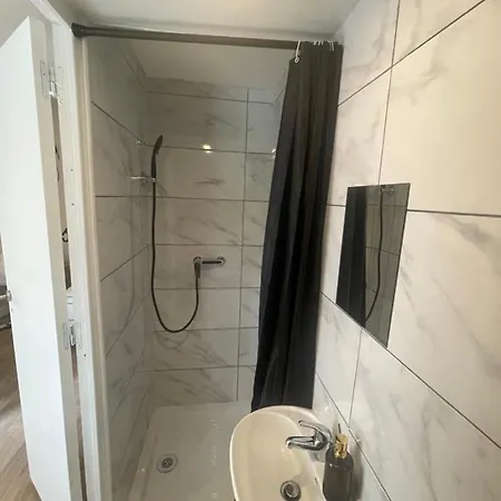 Studio Indépendant Dans Une Maison Cdg Paris Disney Asterix Le Bourget Arnouville-lès-Gonesse
